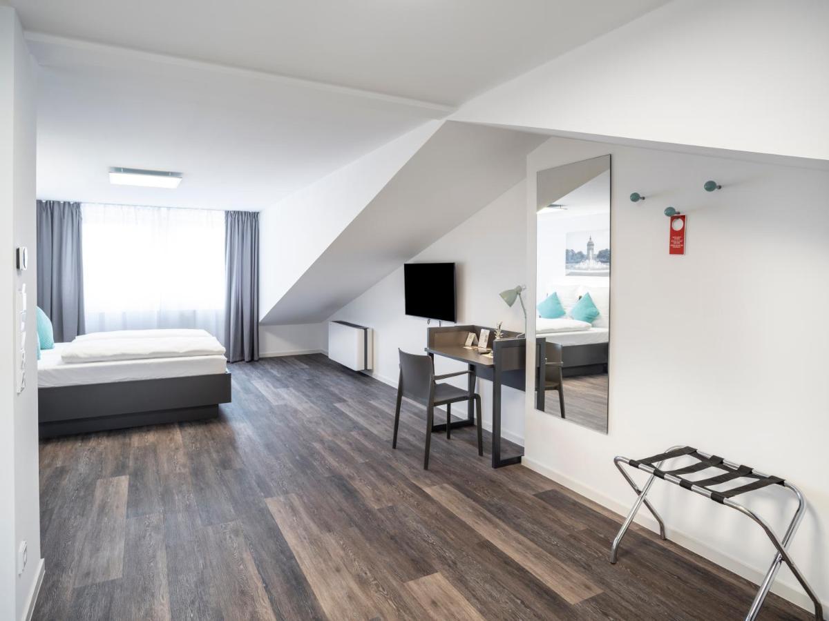 Boarding World Smart Hotel Мангейм Экстерьер фото
